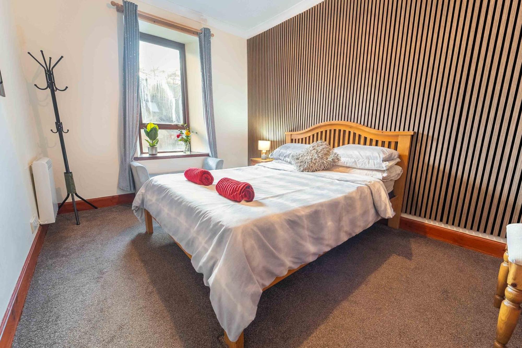 Prime Location Rooms In High Street Fort William Exterior foto